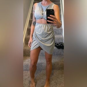 Dress with open tummy. Size S.